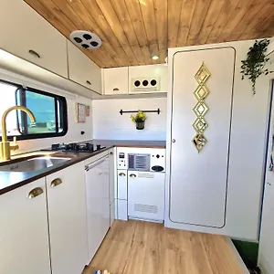 Camper Estatico Solo Para Alojar En El Frente Del Mar , La Tejita España